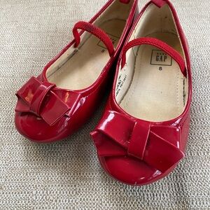 GAP Kids Red Bow patent leather dress shoes